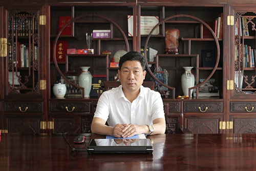 圣淘沙名胜世界木业董事长